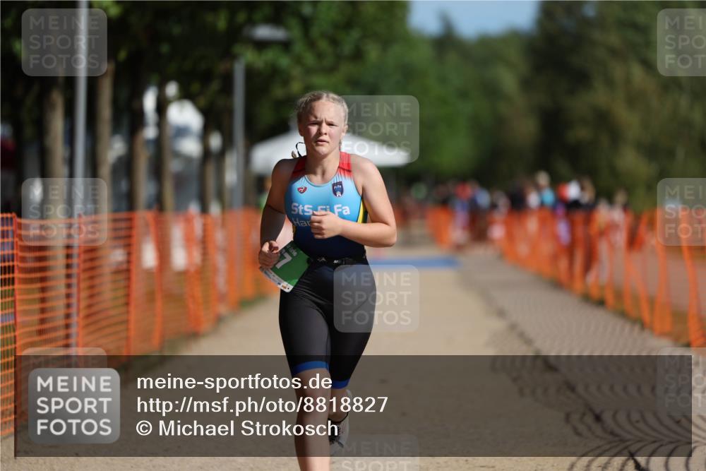 07.09.2025 - 19. Norderstedt Triathlon Michael Strokosch http://msf.ph/oto/8818827 07.09.2025 10:50:34 Laufen 67, 110, 1126 meine-sportfotos.de