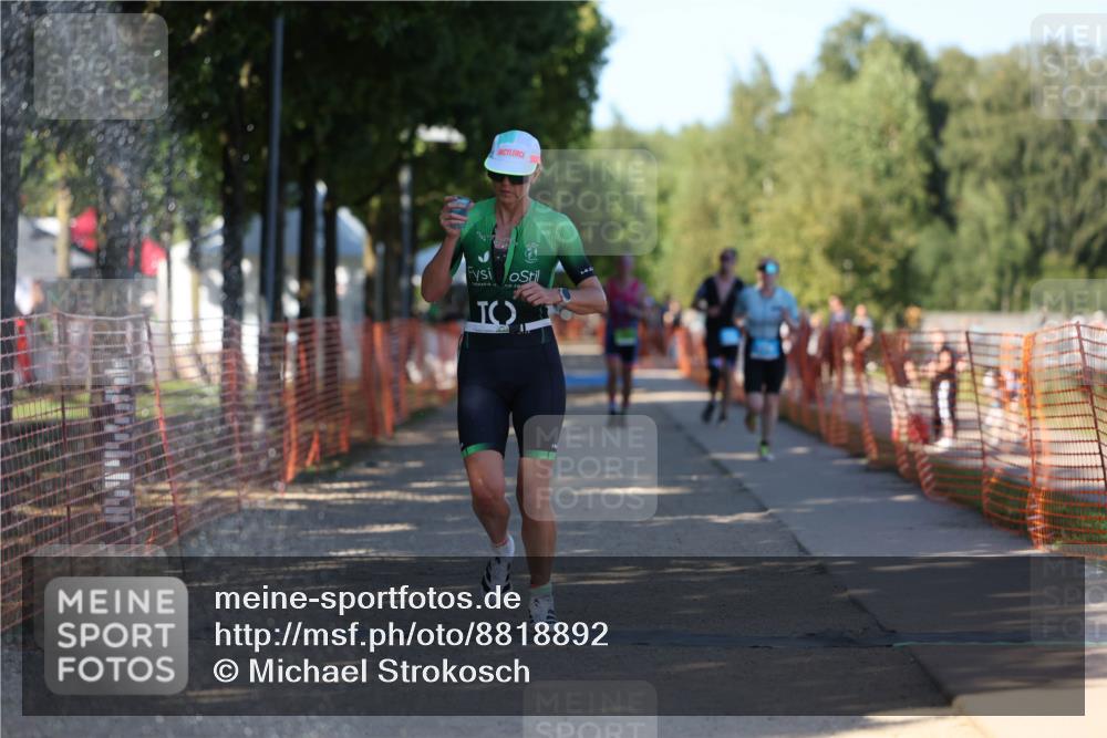 07.09.2025 - 19. Norderstedt Triathlon Michael Strokosch http://msf.ph/oto/8818892 07.09.2025 15:44:12 Laufen 379, 1491 meine-sportfotos.de