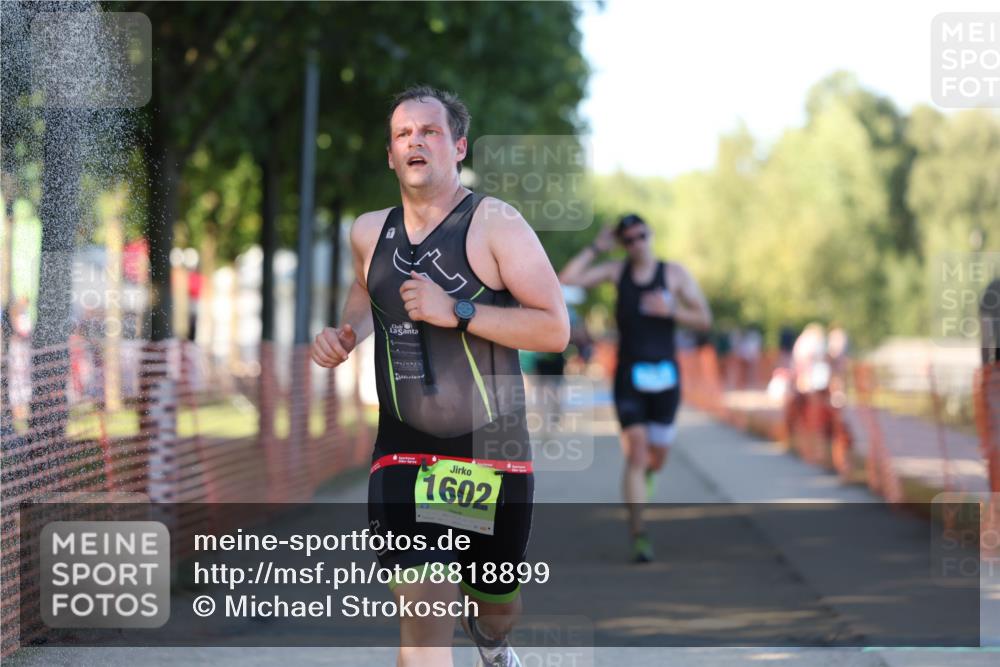 07.09.2025 - 19. Norderstedt Triathlon Michael Strokosch http://msf.ph/oto/8818899 07.09.2025 16:43:32 Laufen 1411, 1602, 1631 meine-sportfotos.de
