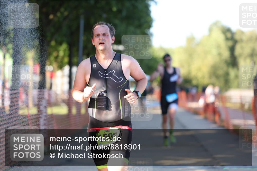 07.09.2025 - 19. Norderstedt Triathlon Michael Strokosch http://msf.ph/oto/8818901 07.09.2025 16:43:32 Laufen 1411, 1602, 1631 meine-sportfotos.de