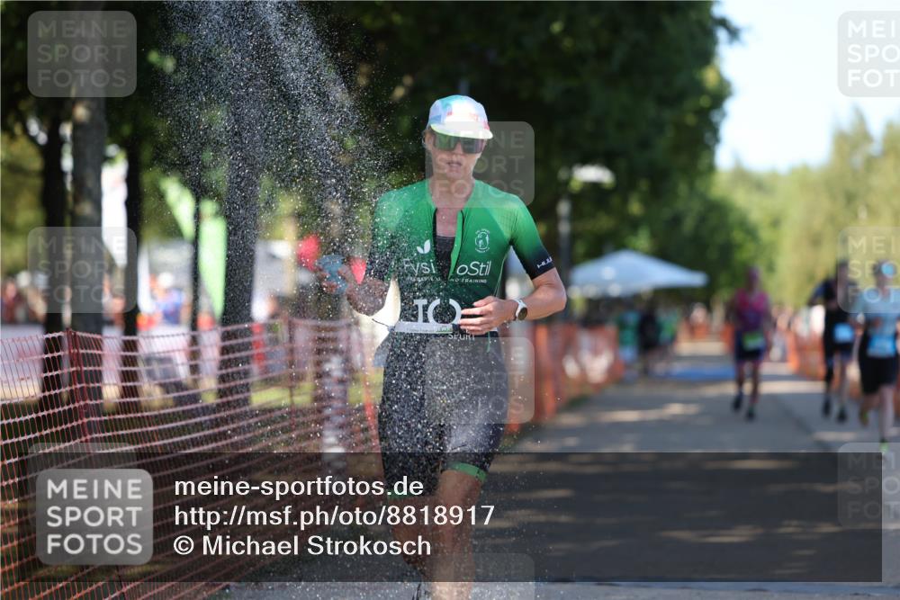 07.09.2025 - 19. Norderstedt Triathlon Michael Strokosch http://msf.ph/oto/8818917 07.09.2025 15:44:13 Laufen 379, 1491 meine-sportfotos.de