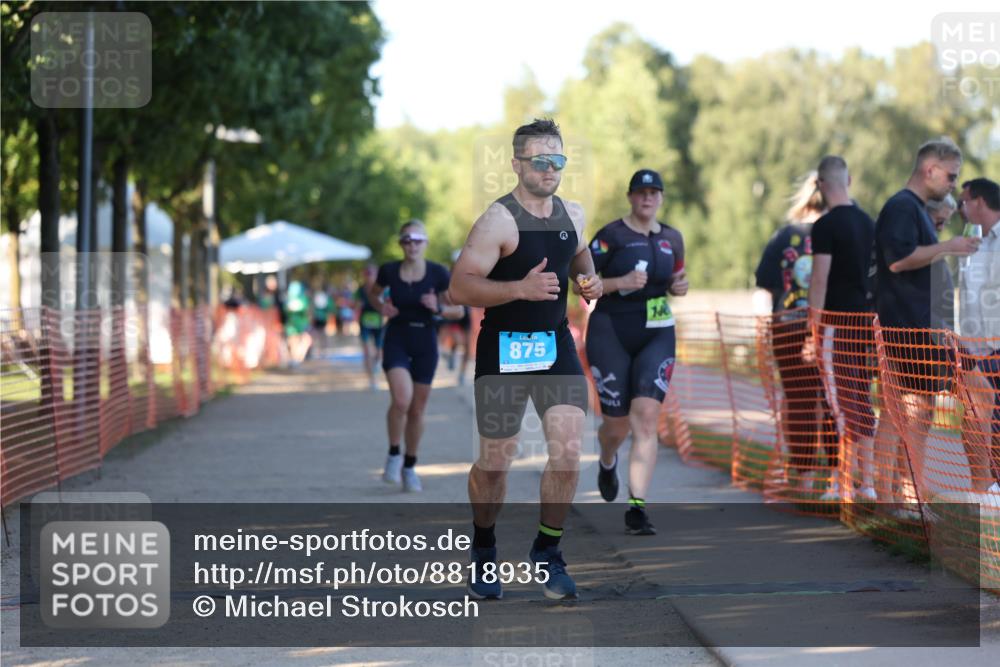 07.09.2025 - 19. Norderstedt Triathlon Michael Strokosch http://msf.ph/oto/8818935 07.09.2025 16:43:46 Laufen 875, 912, 1560 meine-sportfotos.de