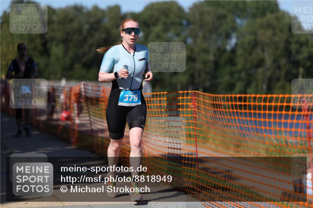 07.09.2025 - 19. Norderstedt Triathlon Michael Strokosch http://msf.ph/oto/8818949 07.09.2025 15:44:18 Laufen 379, 410, 1022 meine-sportfotos.de