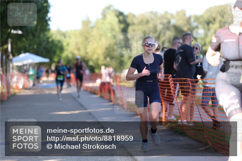 07.09.2025 - 19. Norderstedt Triathlon Michael Strokosch http://msf.ph/oto/8818959 07.09.2025 16:43:50 Laufen 415, 875, 912, 1079, 1560 meine-sportfotos.de