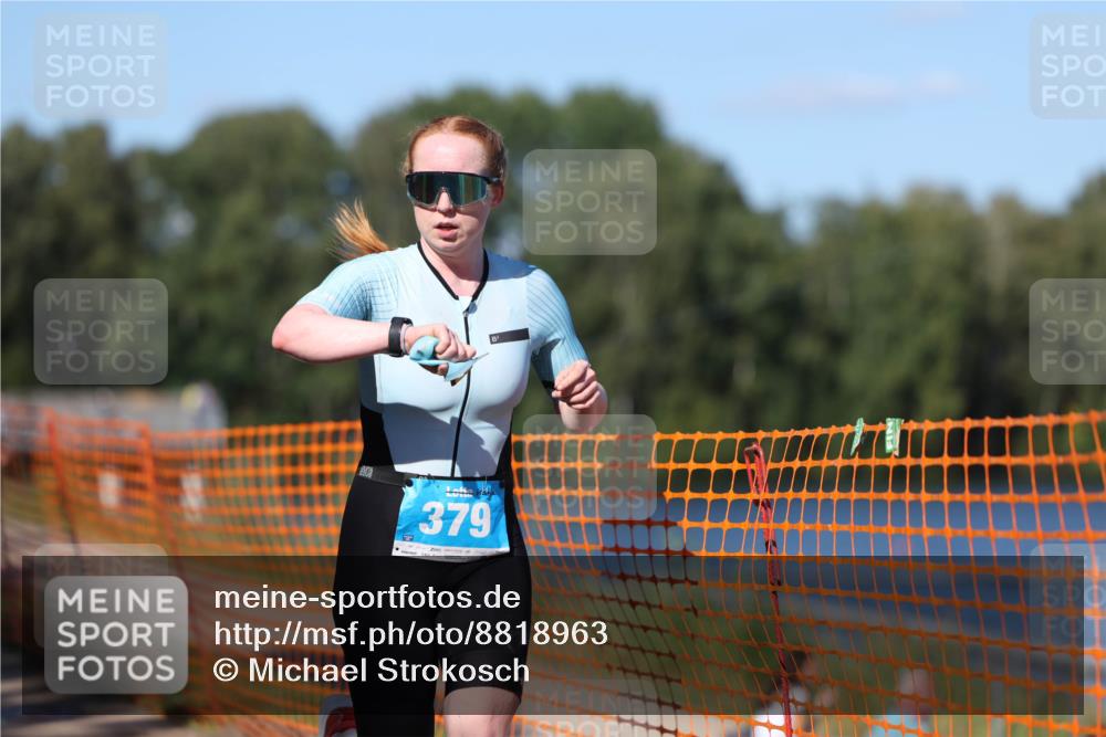07.09.2025 - 19. Norderstedt Triathlon Michael Strokosch http://msf.ph/oto/8818963 07.09.2025 15:44:19 Laufen 379, 410, 1022 meine-sportfotos.de