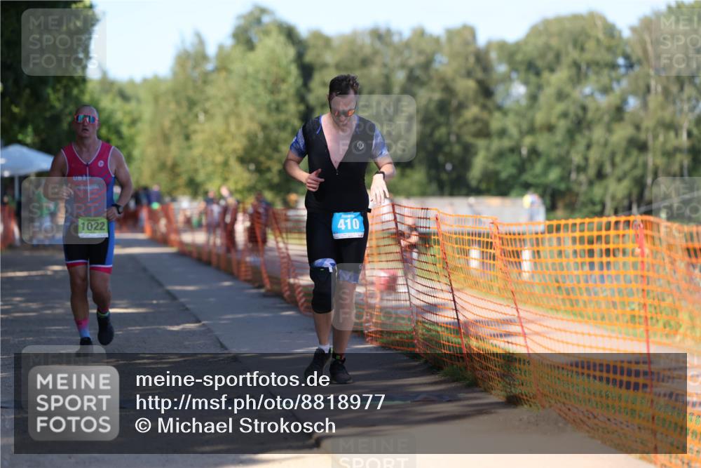07.09.2025 - 19. Norderstedt Triathlon Michael Strokosch http://msf.ph/oto/8818977 07.09.2025 15:44:21 Laufen 379, 410, 1022 meine-sportfotos.de