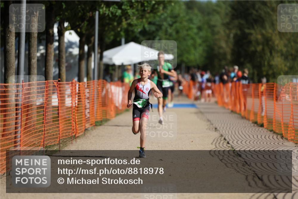 07.09.2025 - 19. Norderstedt Triathlon Michael Strokosch http://msf.ph/oto/8818978 07.09.2025 10:51:04 Laufen 80, 663, 687 meine-sportfotos.de