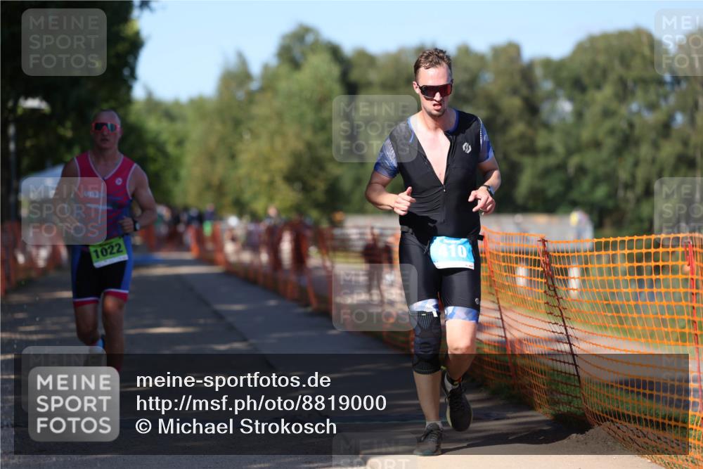 07.09.2025 - 19. Norderstedt Triathlon Michael Strokosch http://msf.ph/oto/8819000 07.09.2025 15:44:22 Laufen 379, 410, 1022 meine-sportfotos.de