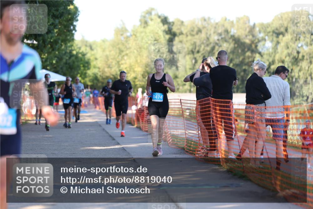07.09.2025 - 19. Norderstedt Triathlon Michael Strokosch http://msf.ph/oto/8819040 07.09.2025 16:44:38 Laufen 893, 902, 1082, 1413, 1474 meine-sportfotos.de