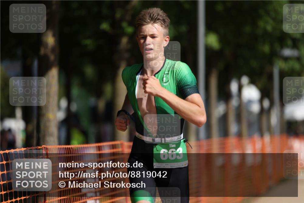 07.09.2025 - 19. Norderstedt Triathlon Michael Strokosch http://msf.ph/oto/8819042 07.09.2025 10:51:11 Laufen 80, 649, 663 meine-sportfotos.de