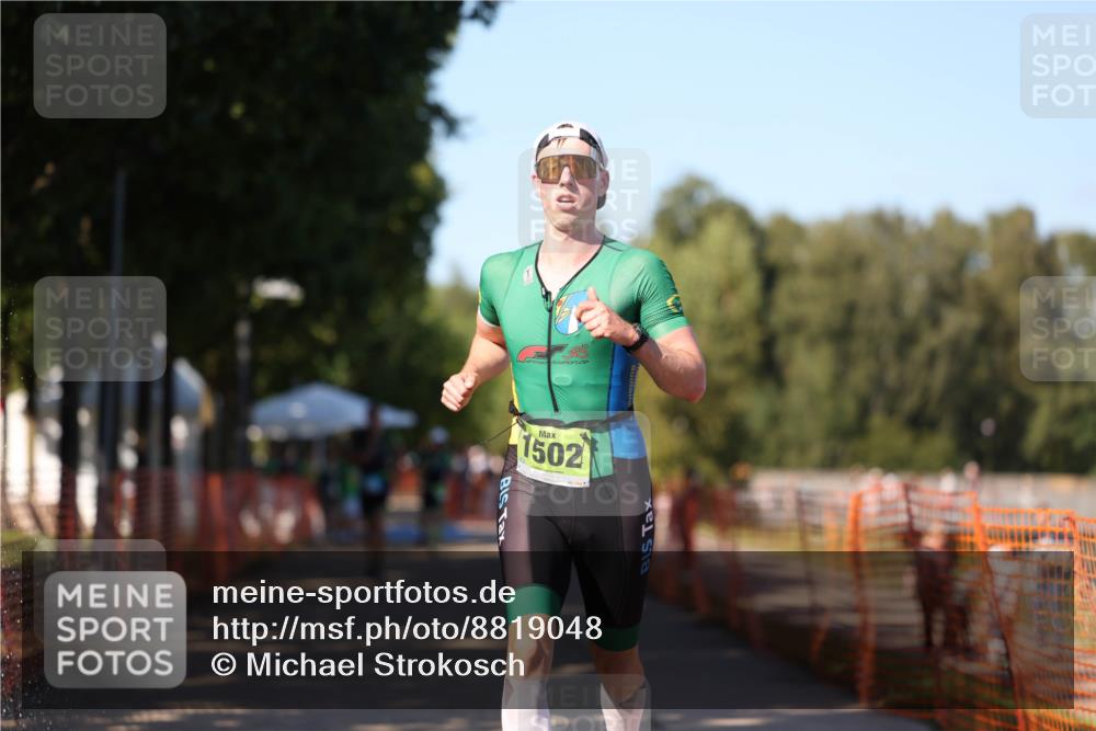 07.09.2025 - 19. Norderstedt Triathlon Michael Strokosch http://msf.ph/oto/8819048 07.09.2025 15:44:57 Laufen 1502 meine-sportfotos.de
