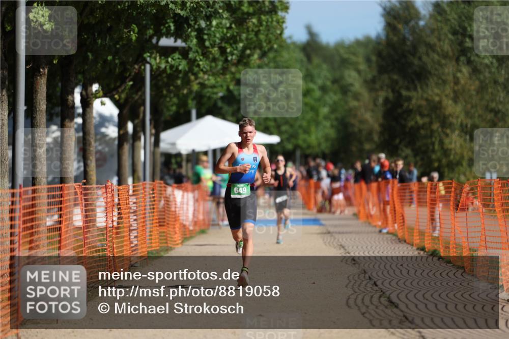 07.09.2025 - 19. Norderstedt Triathlon Michael Strokosch http://msf.ph/oto/8819058 07.09.2025 10:51:13 Laufen 80, 649, 663 meine-sportfotos.de
