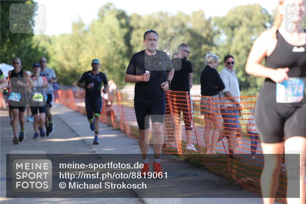 07.09.2025 - 19. Norderstedt Triathlon Michael Strokosch http://msf.ph/oto/8819061 07.09.2025 16:44:44 Laufen 429, 925, 1045, 1082, 1413, 1474, 1609 meine-sportfotos.de