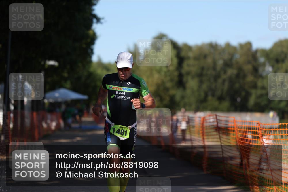 07.09.2025 - 19. Norderstedt Triathlon Michael Strokosch http://msf.ph/oto/8819098 07.09.2025 15:45:10 Laufen 1481 meine-sportfotos.de