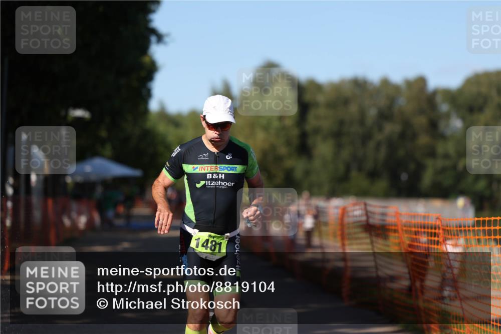 07.09.2025 - 19. Norderstedt Triathlon Michael Strokosch http://msf.ph/oto/8819104 07.09.2025 15:45:11 Laufen 1481 meine-sportfotos.de