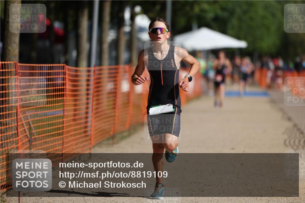07.09.2025 - 19. Norderstedt Triathlon Michael Strokosch http://msf.ph/oto/8819109 07.09.2025 10:51:20 Laufen 68, 649 meine-sportfotos.de