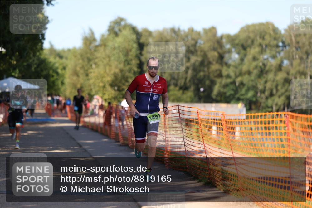 07.09.2025 - 19. Norderstedt Triathlon Michael Strokosch http://msf.ph/oto/8819165 07.09.2025 15:45:45 Laufen 1485, 1497 meine-sportfotos.de