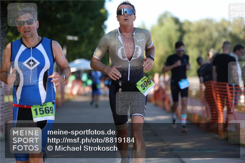 07.09.2025 - 19. Norderstedt Triathlon Michael Strokosch http://msf.ph/oto/8819184 07.09.2025 16:45:03 Laufen 509, 930, 1568, 1569 meine-sportfotos.de
