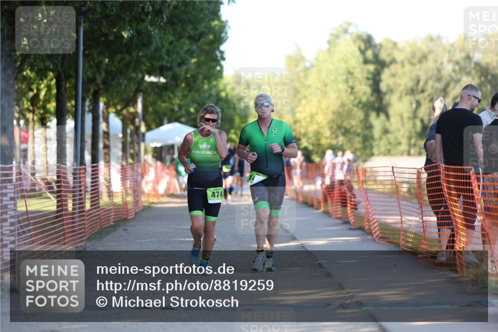 07.09.2025 - 19. Norderstedt Triathlon Michael Strokosch http://msf.ph/oto/8819259 07.09.2025 16:45:36 Laufen 953, 1043 meine-sportfotos.de