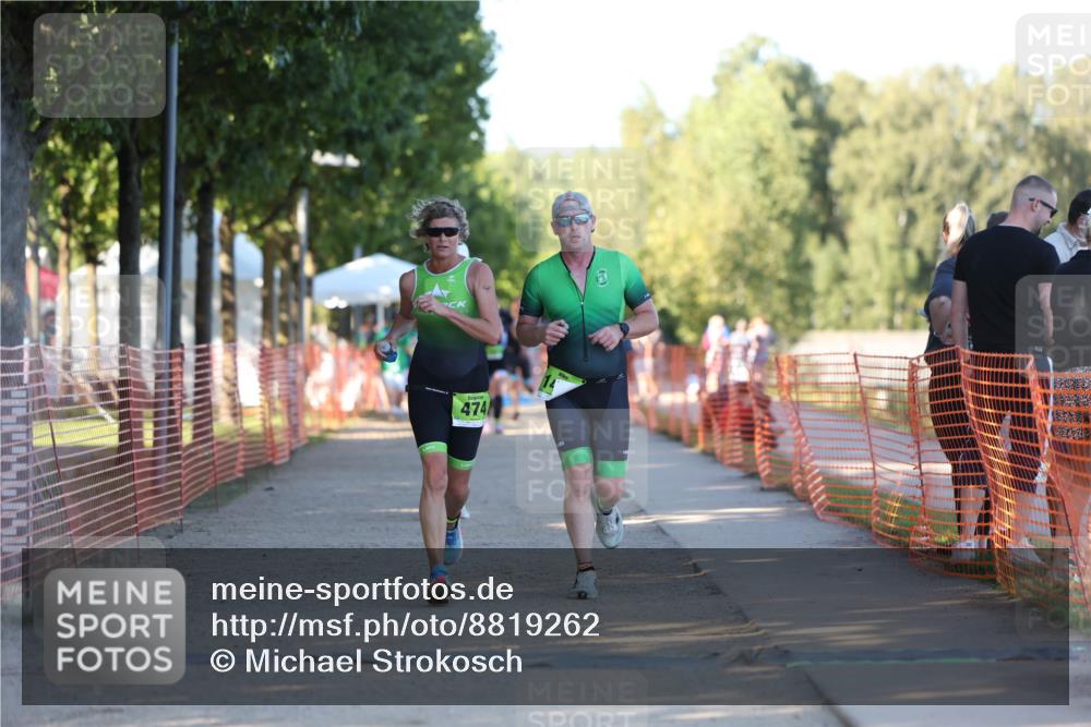 07.09.2025 - 19. Norderstedt Triathlon Michael Strokosch http://msf.ph/oto/8819262 07.09.2025 16:45:36 Laufen 953, 1043 meine-sportfotos.de