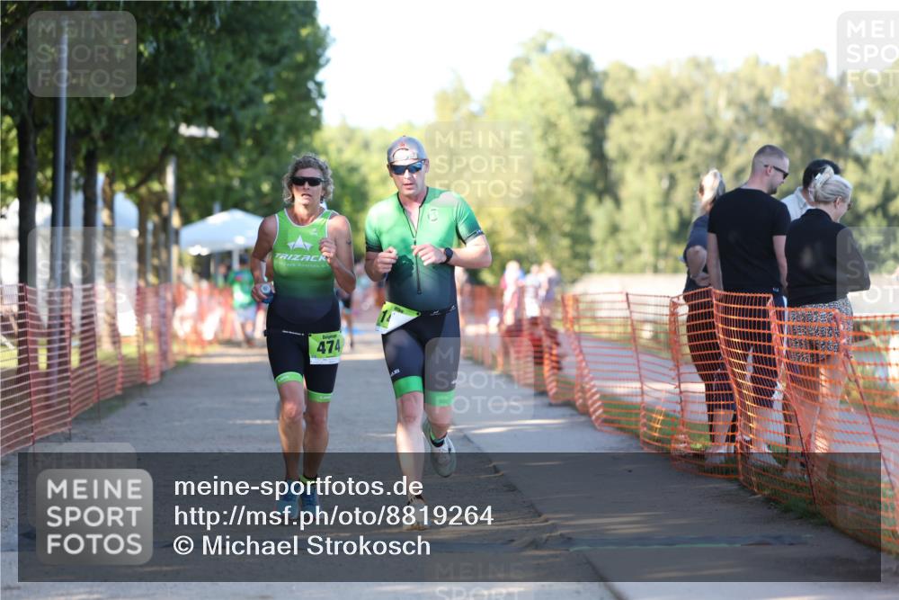 07.09.2025 - 19. Norderstedt Triathlon Michael Strokosch http://msf.ph/oto/8819264 07.09.2025 16:45:37 Laufen 953, 1043 meine-sportfotos.de