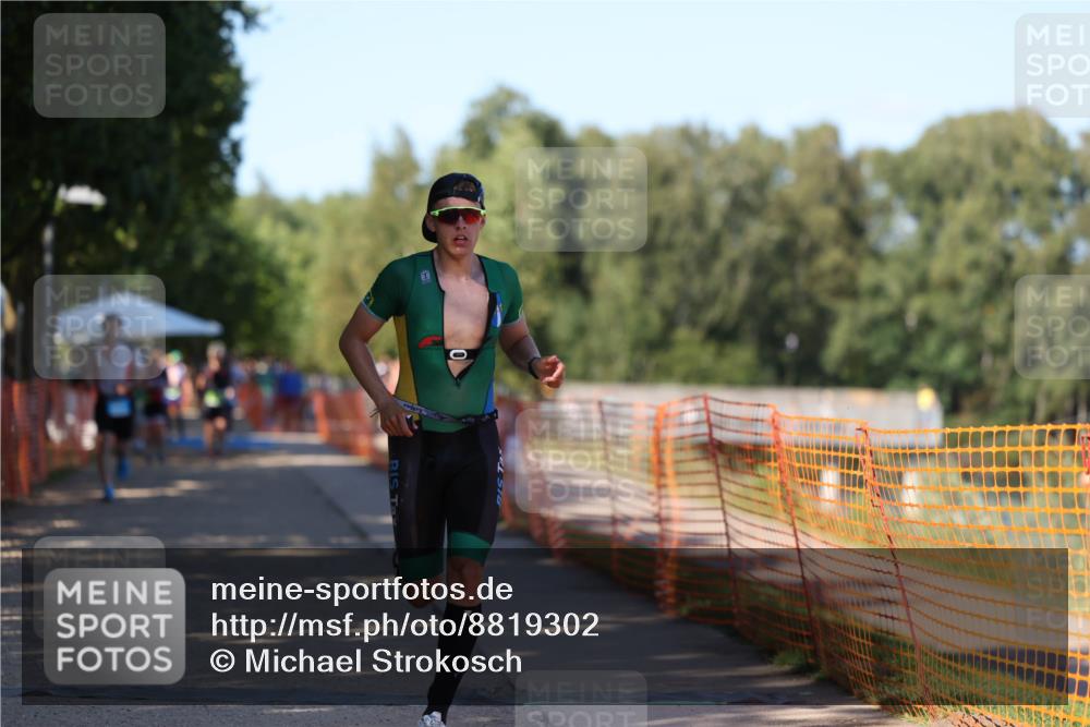 07.09.2025 - 19. Norderstedt Triathlon Michael Strokosch http://msf.ph/oto/8819302 07.09.2025 15:46:02 Laufen 1505 meine-sportfotos.de