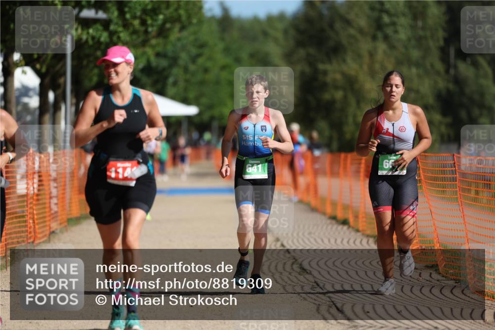 07.09.2025 - 19. Norderstedt Triathlon Michael Strokosch http://msf.ph/oto/8819309 07.09.2025 10:51:49 Laufen 133, 641, 660, 1114, 1141 meine-sportfotos.de