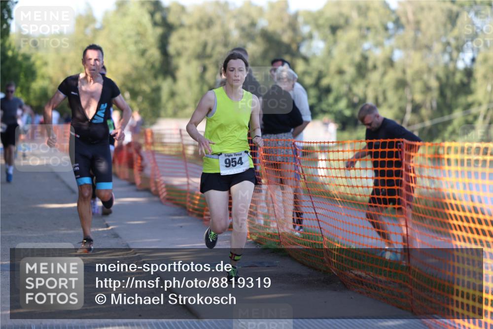 07.09.2025 - 19. Norderstedt Triathlon Michael Strokosch http://msf.ph/oto/8819319 07.09.2025 16:45:48 Laufen 951, 954, 1043, 1509, 1621 meine-sportfotos.de