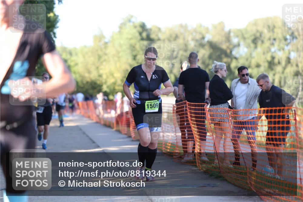 07.09.2025 - 19. Norderstedt Triathlon Michael Strokosch http://msf.ph/oto/8819344 07.09.2025 16:45:50 Laufen 951, 954, 1509, 1621 meine-sportfotos.de
