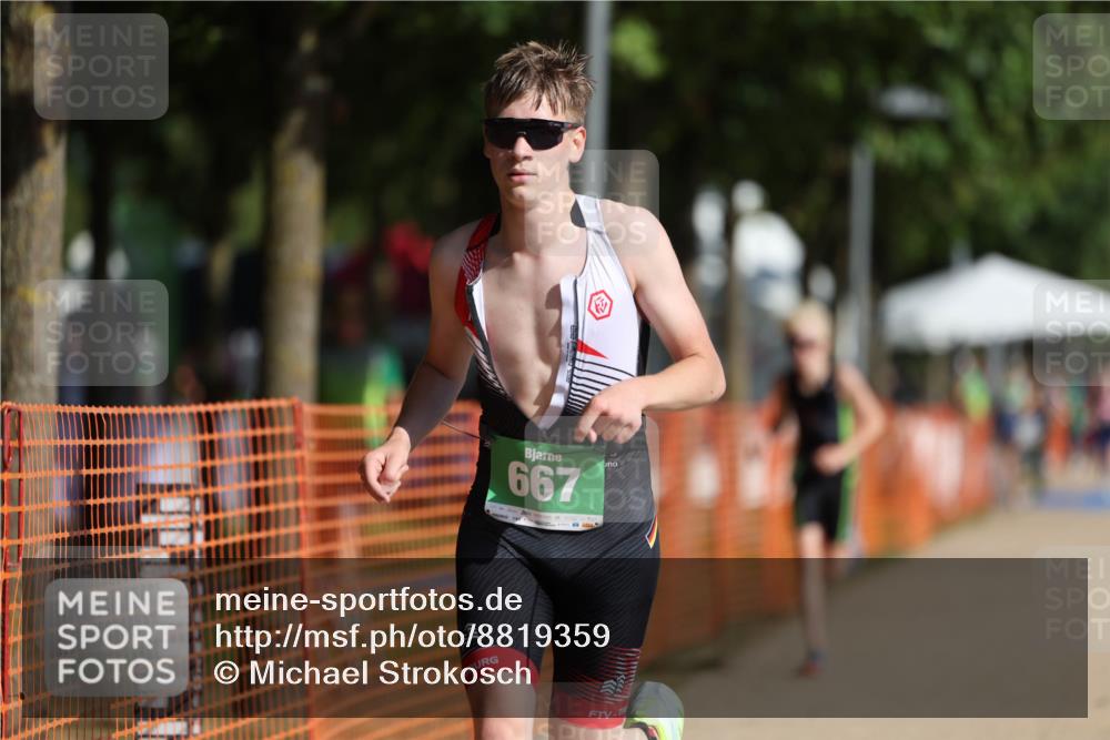 07.09.2025 - 19. Norderstedt Triathlon Michael Strokosch http://msf.ph/oto/8819359 07.09.2025 10:51:57 Laufen 112, 641, 660, 667, 1114, 1141 meine-sportfotos.de
