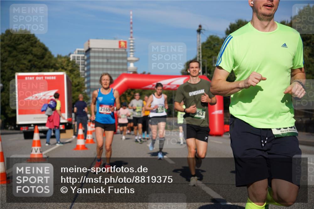 07.09.2025 - BARMER Alsterlauf Yannick Fuchs http://msf.ph/oto/8819375 07.09.2025 09:44:14 Laufen 2165, 863 meine-sportfotos.de