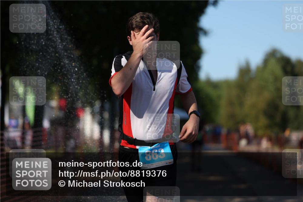 07.09.2025 - 19. Norderstedt Triathlon Michael Strokosch http://msf.ph/oto/8819376 07.09.2025 15:46:12 Laufen 446, 447 meine-sportfotos.de
