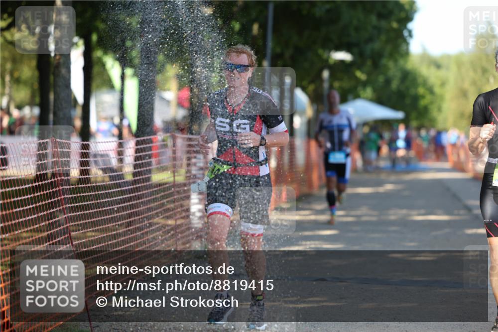 07.09.2025 - 19. Norderstedt Triathlon Michael Strokosch http://msf.ph/oto/8819415 07.09.2025 15:46:19 Laufen 446, 447 meine-sportfotos.de