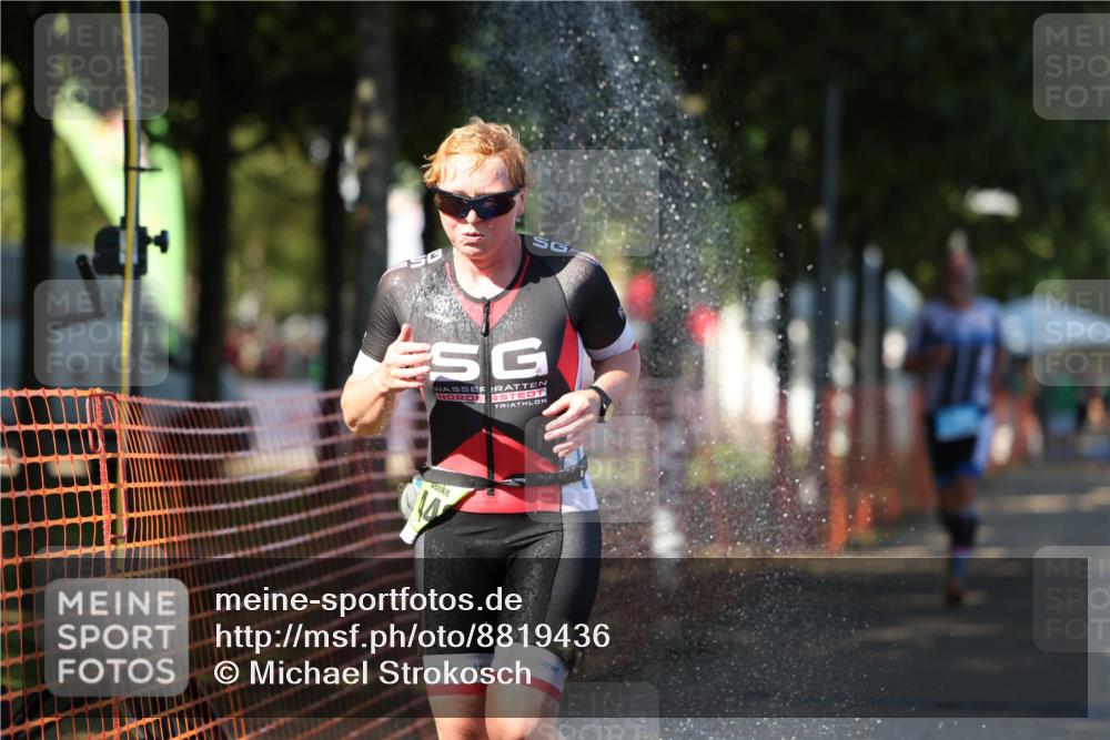 07.09.2025 - 19. Norderstedt Triathlon Michael Strokosch http://msf.ph/oto/8819436 07.09.2025 15:46:20 Laufen 446, 447 meine-sportfotos.de