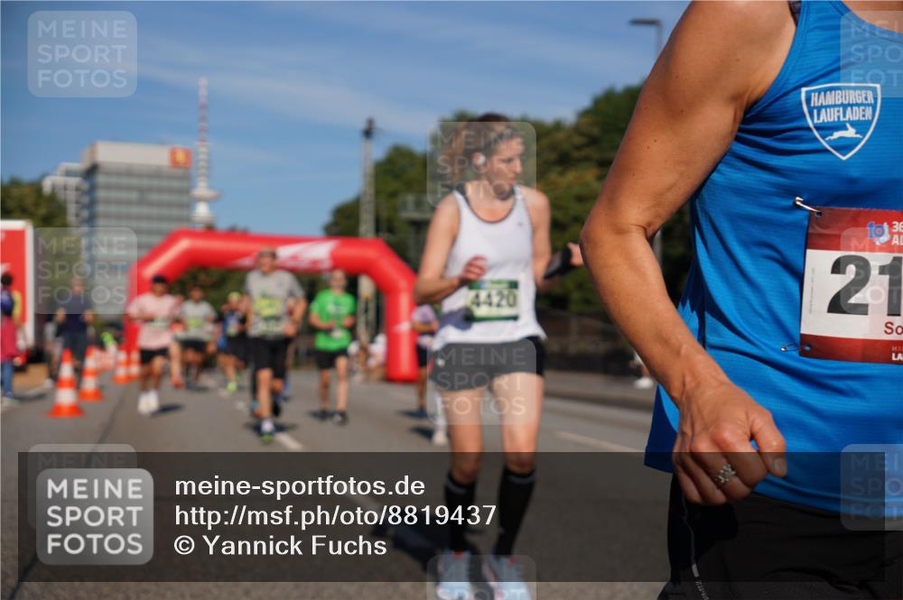 07.09.2025 - BARMER Alsterlauf Yannick Fuchs http://msf.ph/oto/8819437 07.09.2025 09:44:16 Laufen 4420, 10, 36, 21 meine-sportfotos.de