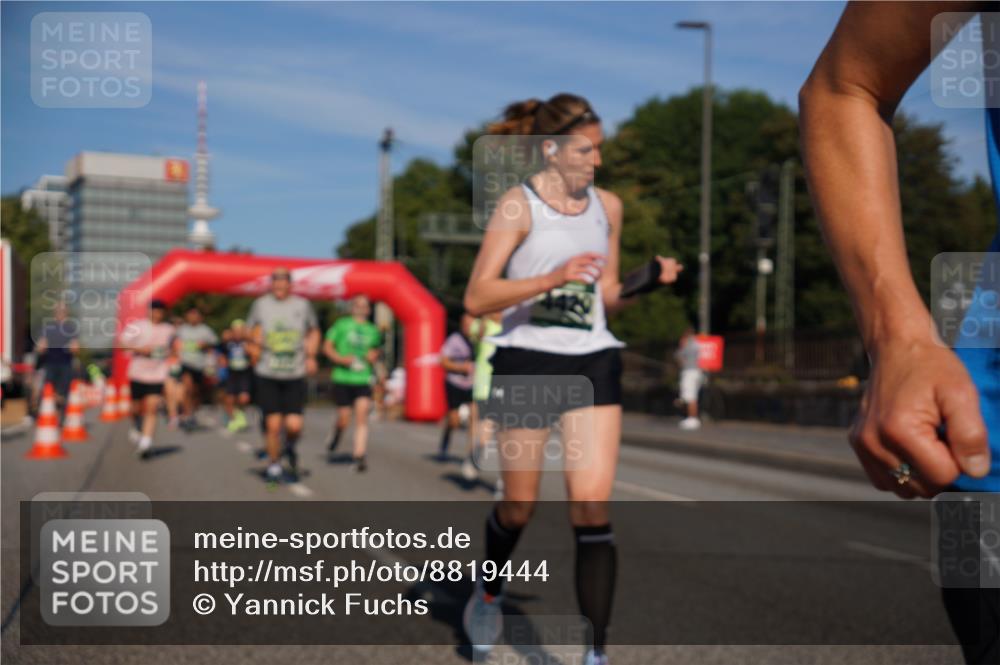 07.09.2025 - BARMER Alsterlauf Yannick Fuchs http://msf.ph/oto/8819444 07.09.2025 09:44:17 Laufen  meine-sportfotos.de
