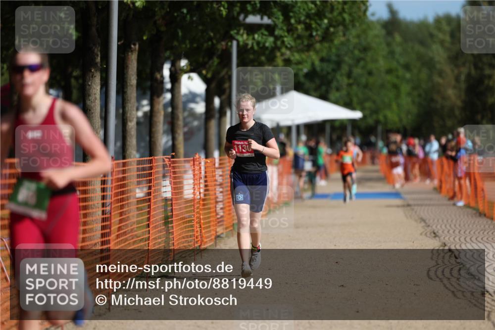 07.09.2025 - 19. Norderstedt Triathlon Michael Strokosch http://msf.ph/oto/8819449 07.09.2025 10:52:17 Laufen 86, 1130 meine-sportfotos.de