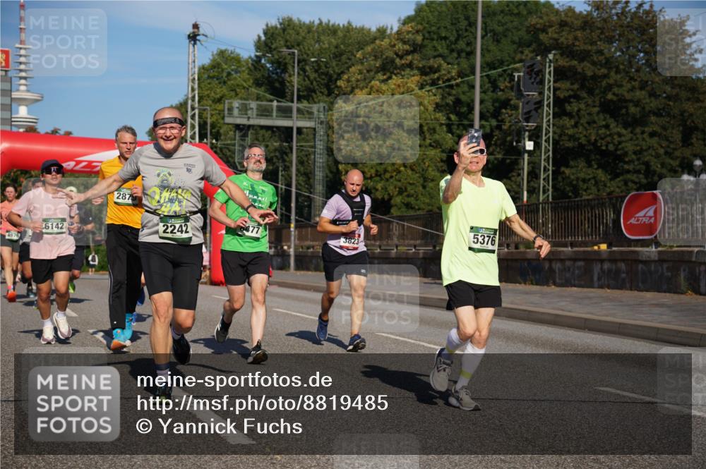 07.09.2025 - BARMER Alsterlauf Yannick Fuchs http://msf.ph/oto/8819485 07.09.2025 09:44:18 Laufen 8, 4974, 6142, 287, 10, 2242, 5376, 477, 3823 meine-sportfotos.de