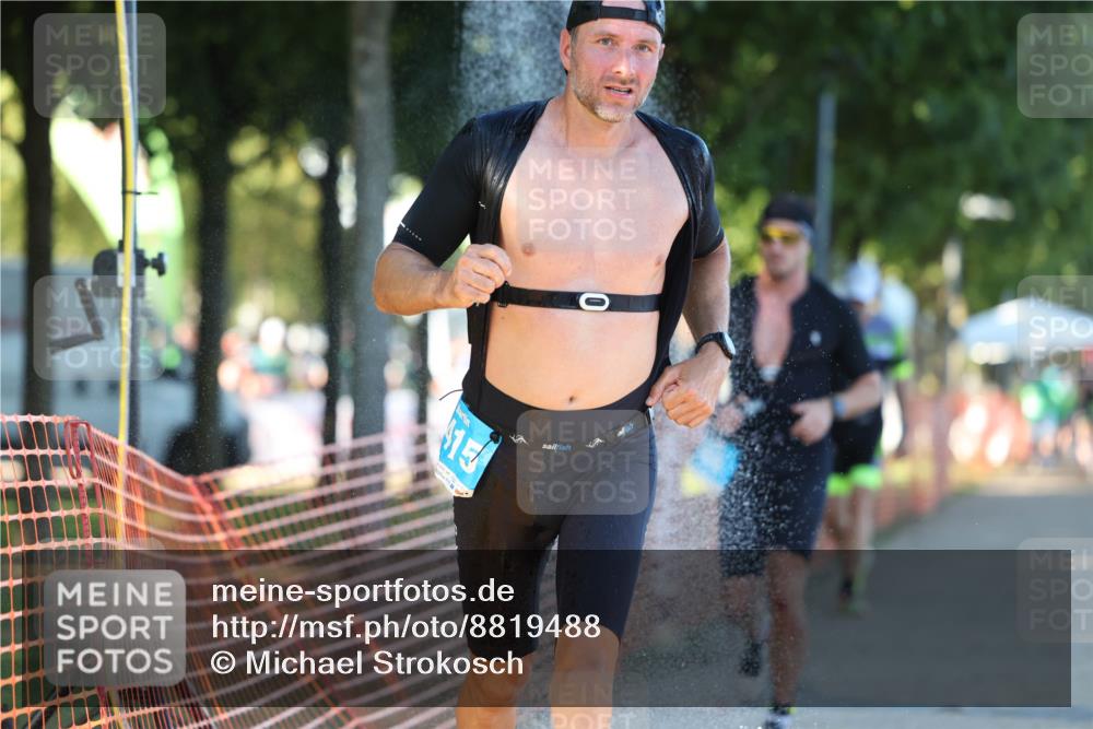 07.09.2025 - 19. Norderstedt Triathlon Michael Strokosch http://msf.ph/oto/8819488 07.09.2025 16:46:27 Laufen 397, 503, 866, 887, 1415 meine-sportfotos.de