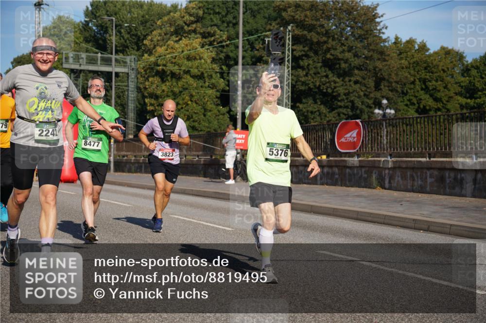 07.09.2025 - BARMER Alsterlauf Yannick Fuchs http://msf.ph/oto/8819495 07.09.2025 09:44:18 Laufen 79, 2242, 8477, 3823, 5376 meine-sportfotos.de