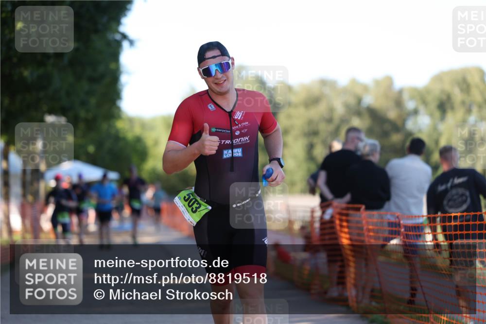 07.09.2025 - 19. Norderstedt Triathlon Michael Strokosch http://msf.ph/oto/8819518 07.09.2025 16:46:34 Laufen 397, 503, 1087, 1616 meine-sportfotos.de
