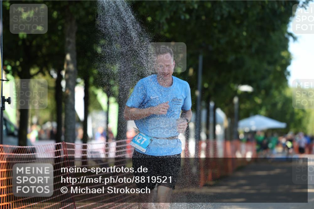 07.09.2025 - 19. Norderstedt Triathlon Michael Strokosch http://msf.ph/oto/8819521 07.09.2025 15:46:43 Laufen 427 meine-sportfotos.de