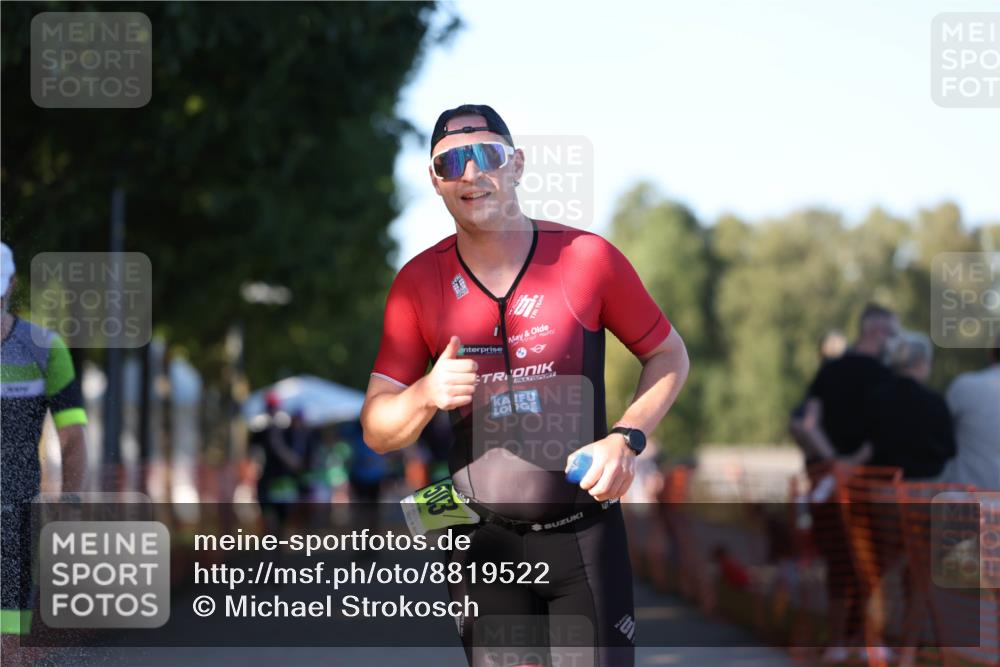 07.09.2025 - 19. Norderstedt Triathlon Michael Strokosch http://msf.ph/oto/8819522 07.09.2025 16:46:34 Laufen 397, 503, 1087, 1616 meine-sportfotos.de