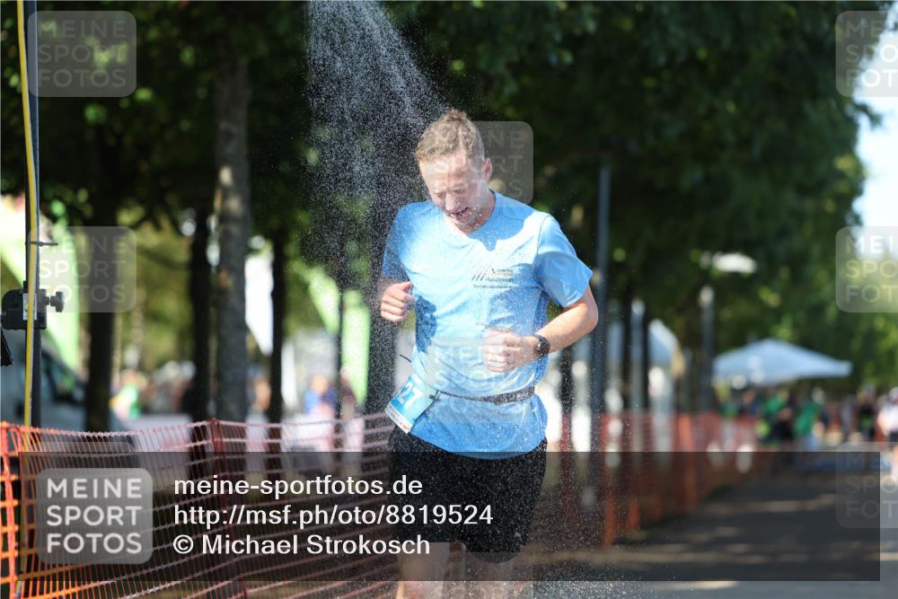 07.09.2025 - 19. Norderstedt Triathlon Michael Strokosch http://msf.ph/oto/8819524 07.09.2025 15:46:43 Laufen 427 meine-sportfotos.de