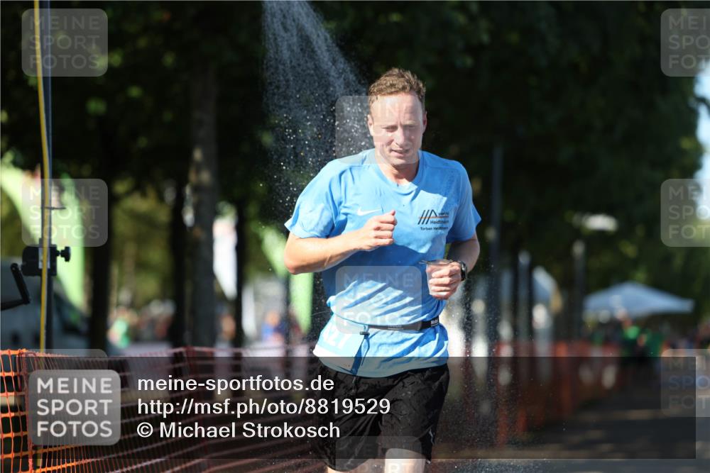 07.09.2025 - 19. Norderstedt Triathlon Michael Strokosch http://msf.ph/oto/8819529 07.09.2025 15:46:44 Laufen 427 meine-sportfotos.de