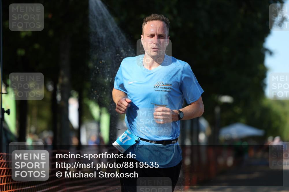 07.09.2025 - 19. Norderstedt Triathlon Michael Strokosch http://msf.ph/oto/8819535 07.09.2025 15:46:44 Laufen 427 meine-sportfotos.de