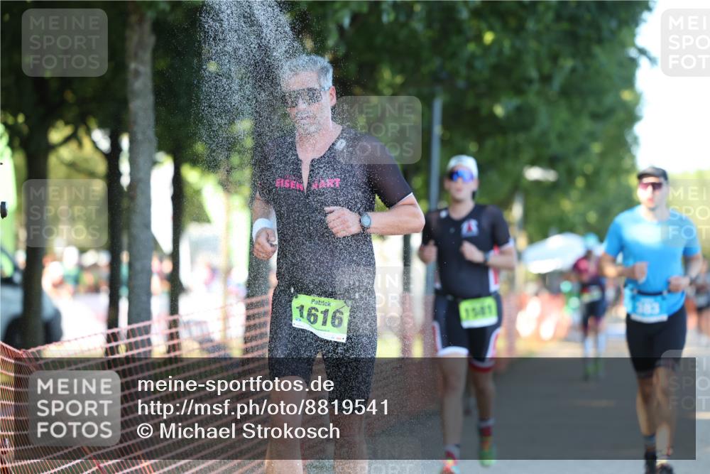 07.09.2025 - 19. Norderstedt Triathlon Michael Strokosch http://msf.ph/oto/8819541 07.09.2025 16:46:43 Laufen 383, 894, 946, 1087, 1581, 1611, 1616 meine-sportfotos.de