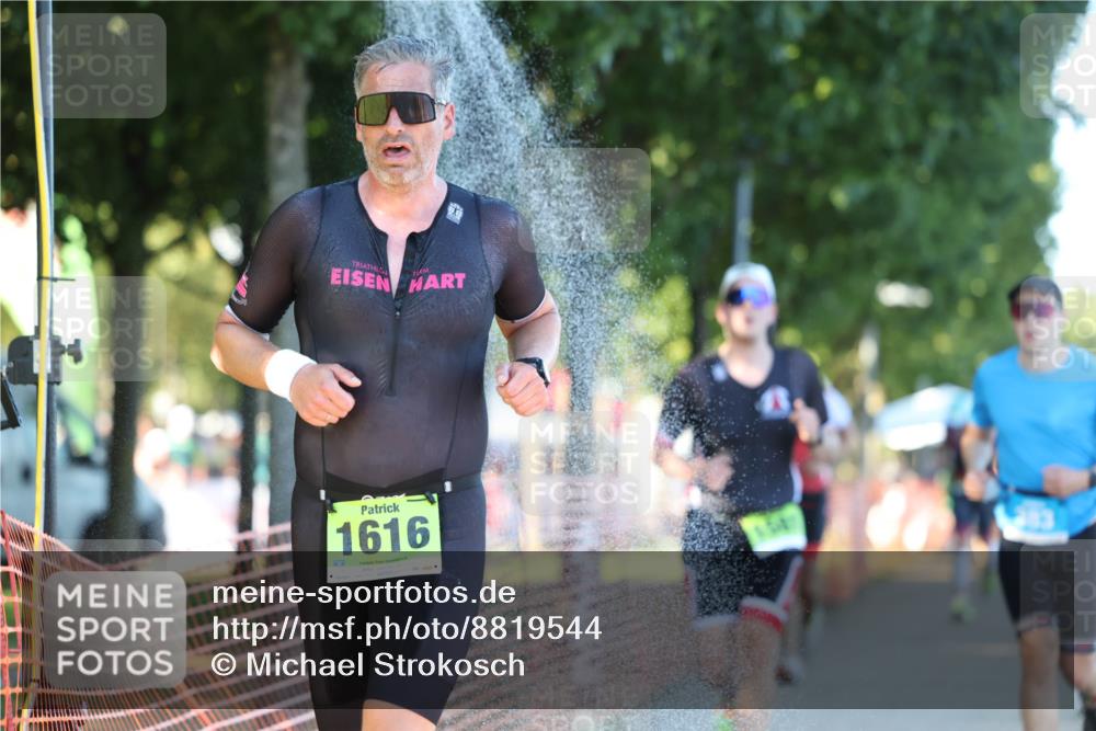 07.09.2025 - 19. Norderstedt Triathlon Michael Strokosch http://msf.ph/oto/8819544 07.09.2025 16:46:43 Laufen 383, 894, 946, 1087, 1581, 1611, 1616 meine-sportfotos.de