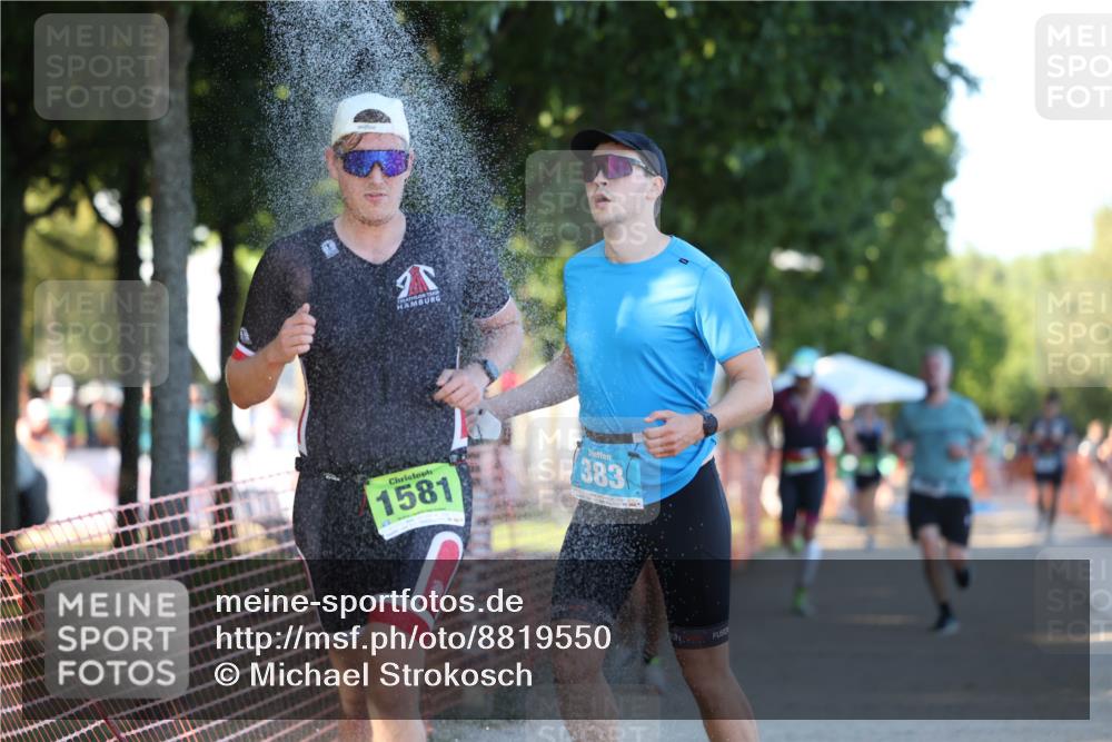 07.09.2025 - 19. Norderstedt Triathlon Michael Strokosch http://msf.ph/oto/8819550 07.09.2025 16:46:45 Laufen 383, 894, 946, 1087, 1581, 1611, 1616 meine-sportfotos.de