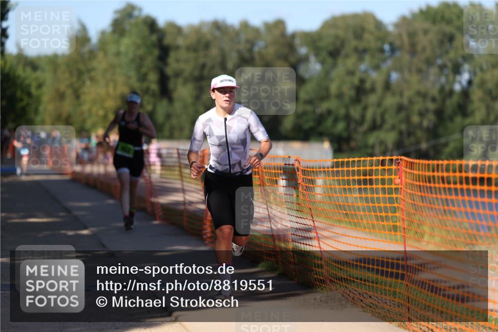 07.09.2025 - 19. Norderstedt Triathlon Michael Strokosch http://msf.ph/oto/8819551 07.09.2025 15:46:56 Laufen 448, 462, 465 meine-sportfotos.de